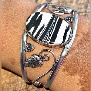 Black & White Calsilica Cuff - Adjustable